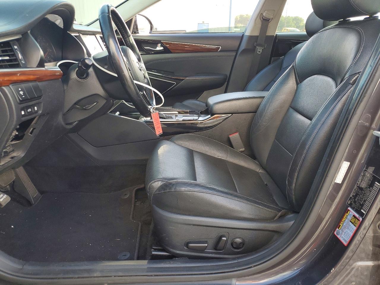 2018 KIA CADENZA