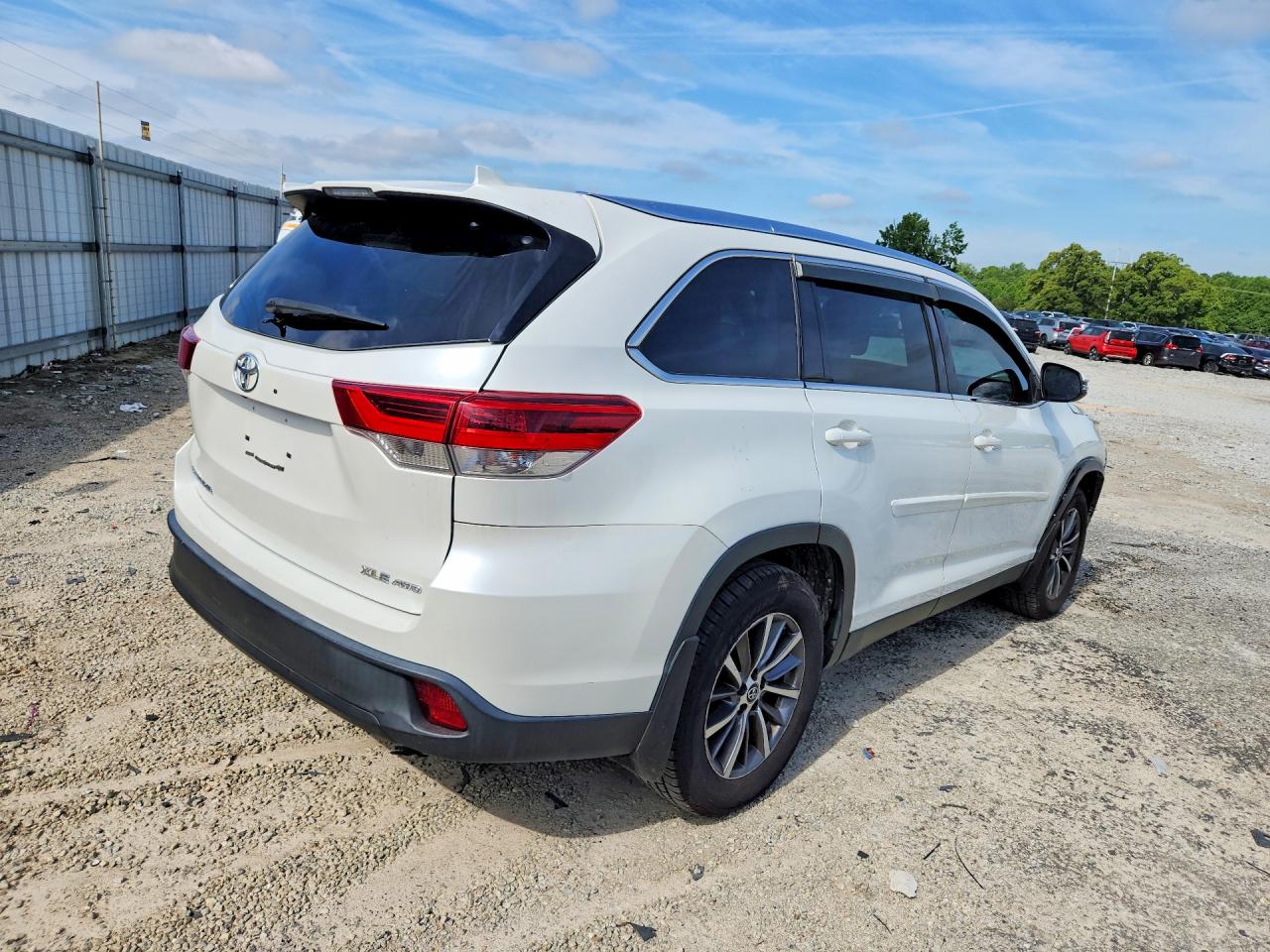 2019 TOYOTA HIGHLANDER
