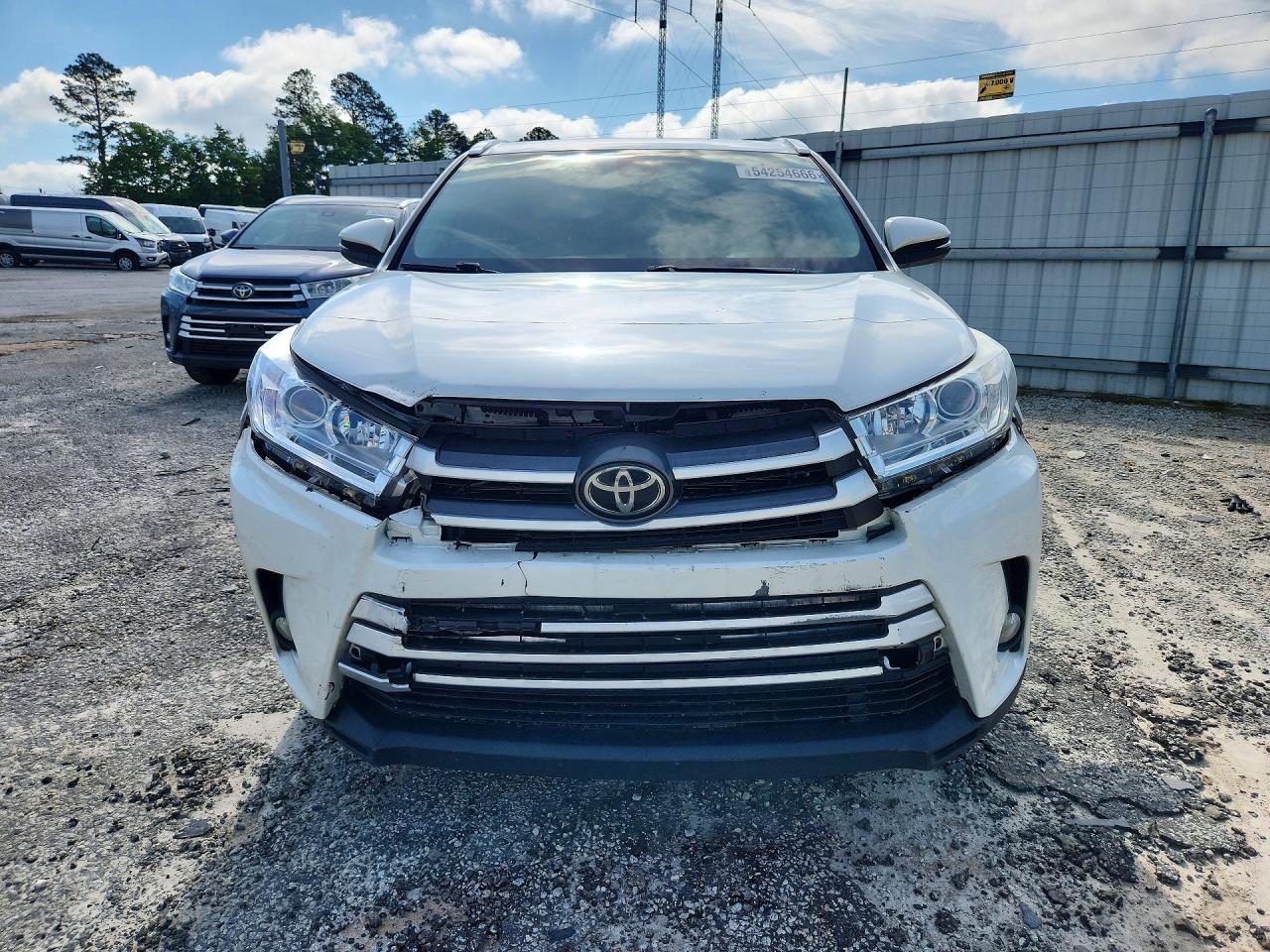 2019 TOYOTA HIGHLANDER