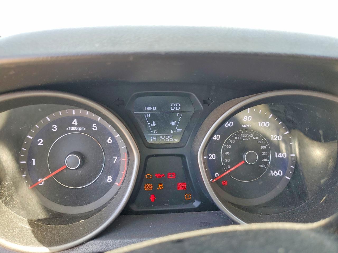 2014 HYUNDAI ELANTRA