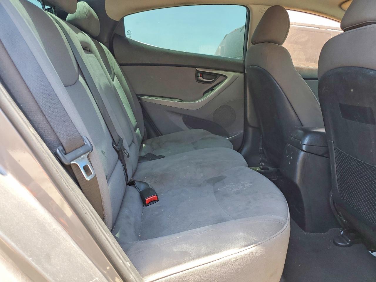 2014 HYUNDAI ELANTRA