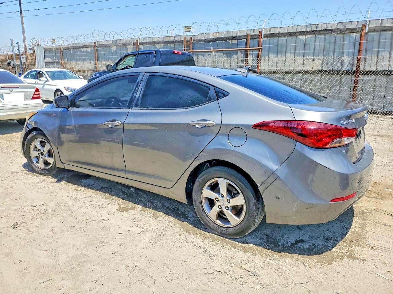 2014 HYUNDAI ELANTRA