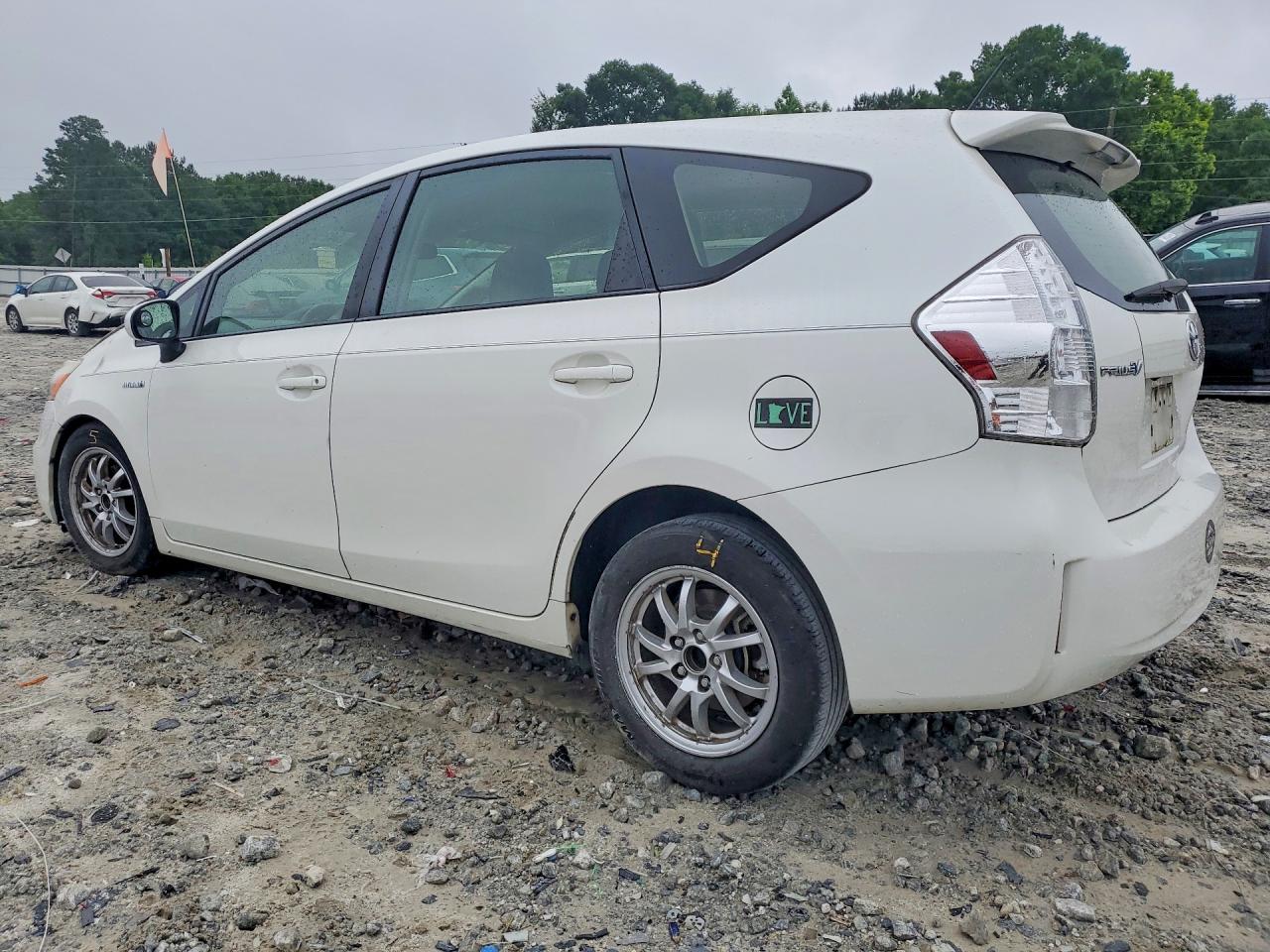 2013 TOYOTA PRIUS