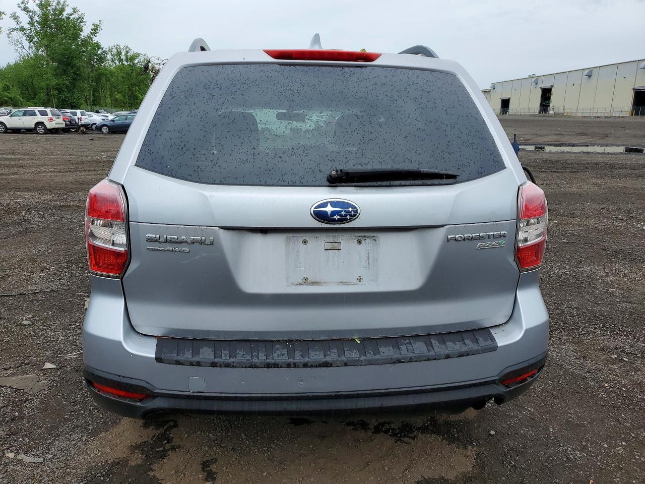 2016 SUBARU FORESTER