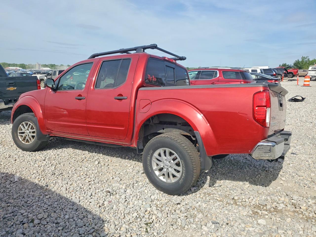 2015 NISSAN FRONTIER