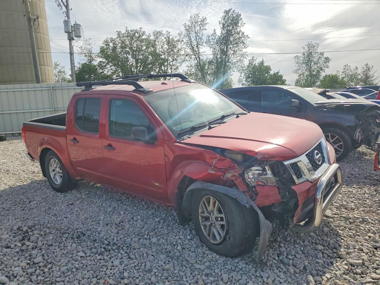 2015 NISSAN FRONTIER