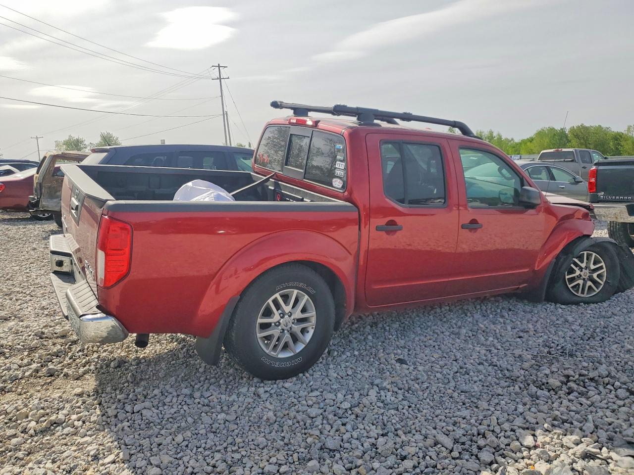 2015 NISSAN FRONTIER