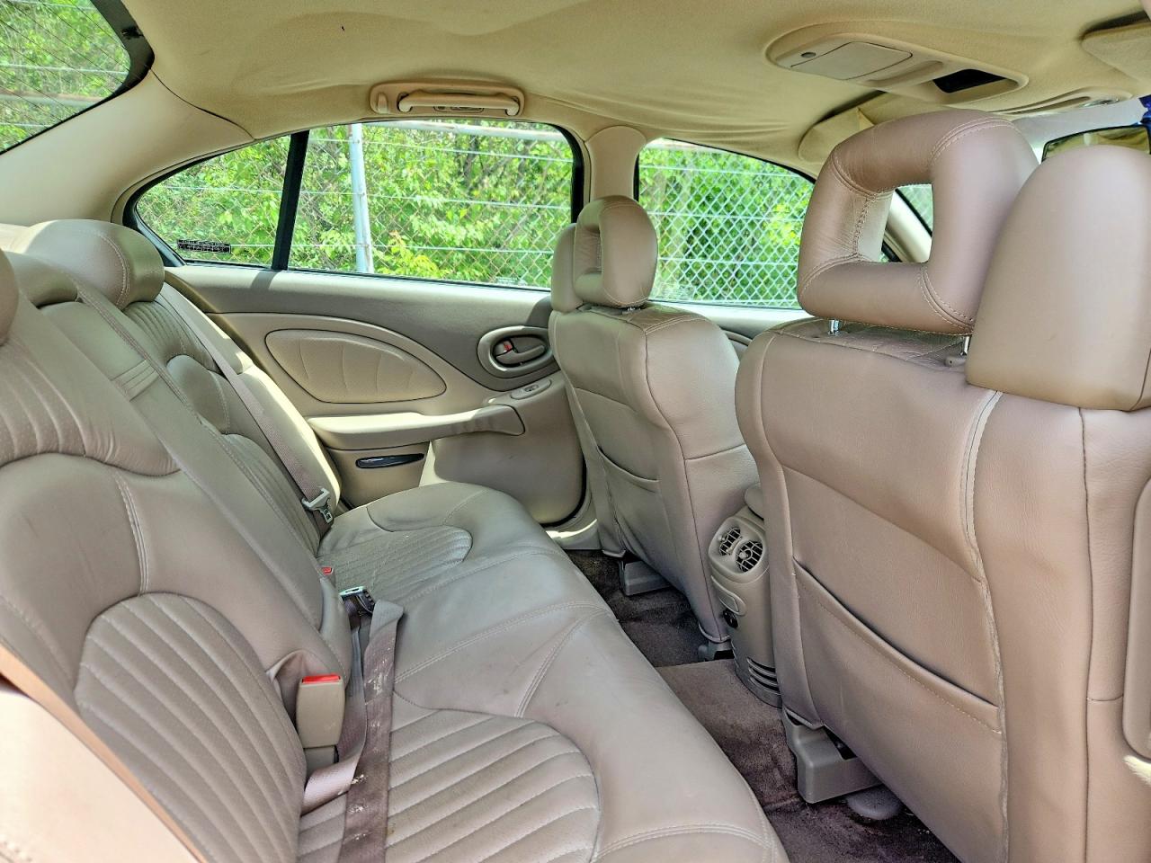 2000 PONTIAC BONNEVILLE