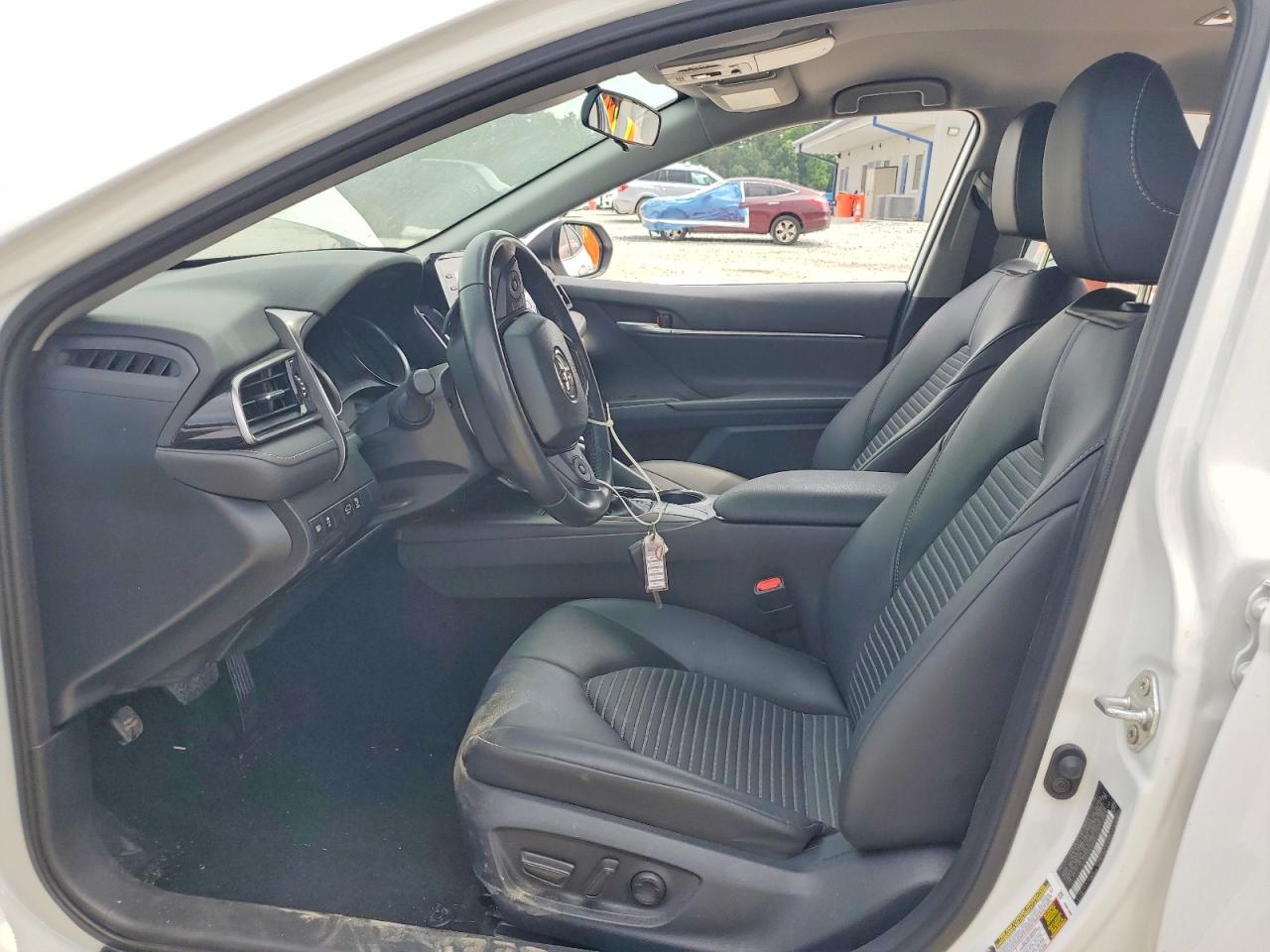 2024 TOYOTA CAMRY