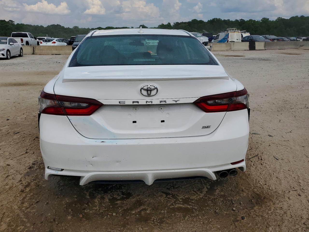 2024 TOYOTA CAMRY