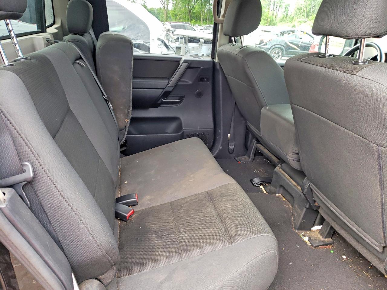 2009 NISSAN TITAN