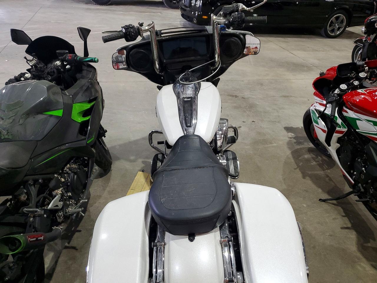 2024 HARLEY-DAVIDSON FL