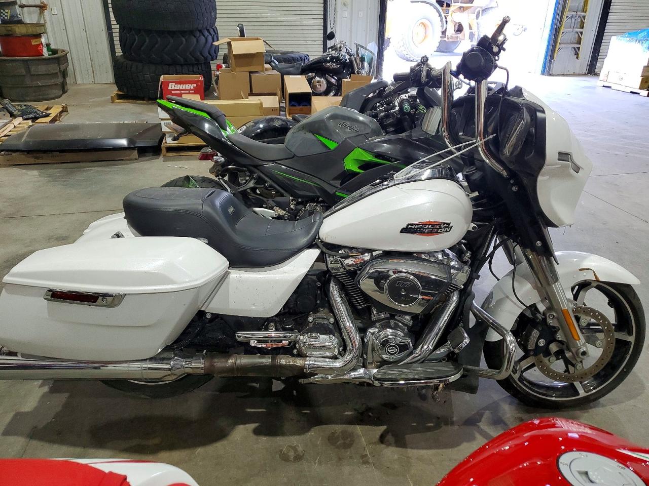 2024 HARLEY-DAVIDSON FL