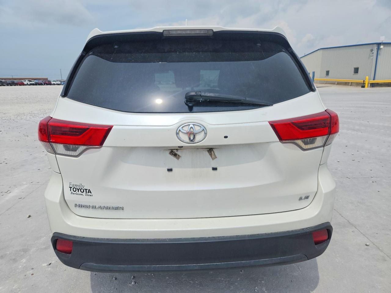 2019 TOYOTA HIGHLANDER