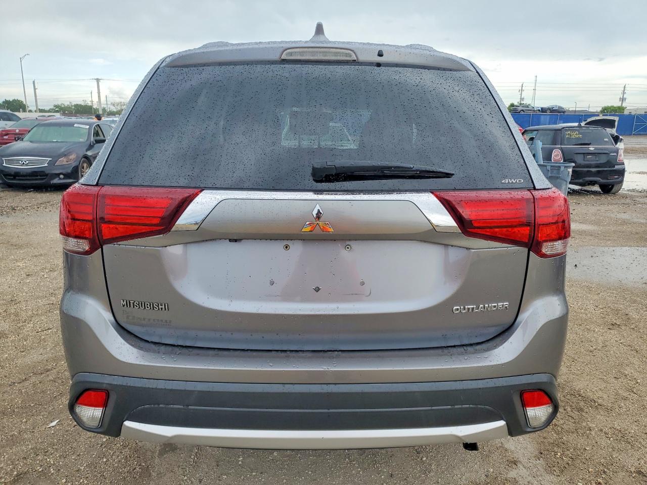 2017 MITSUBISHI OUTLANDER