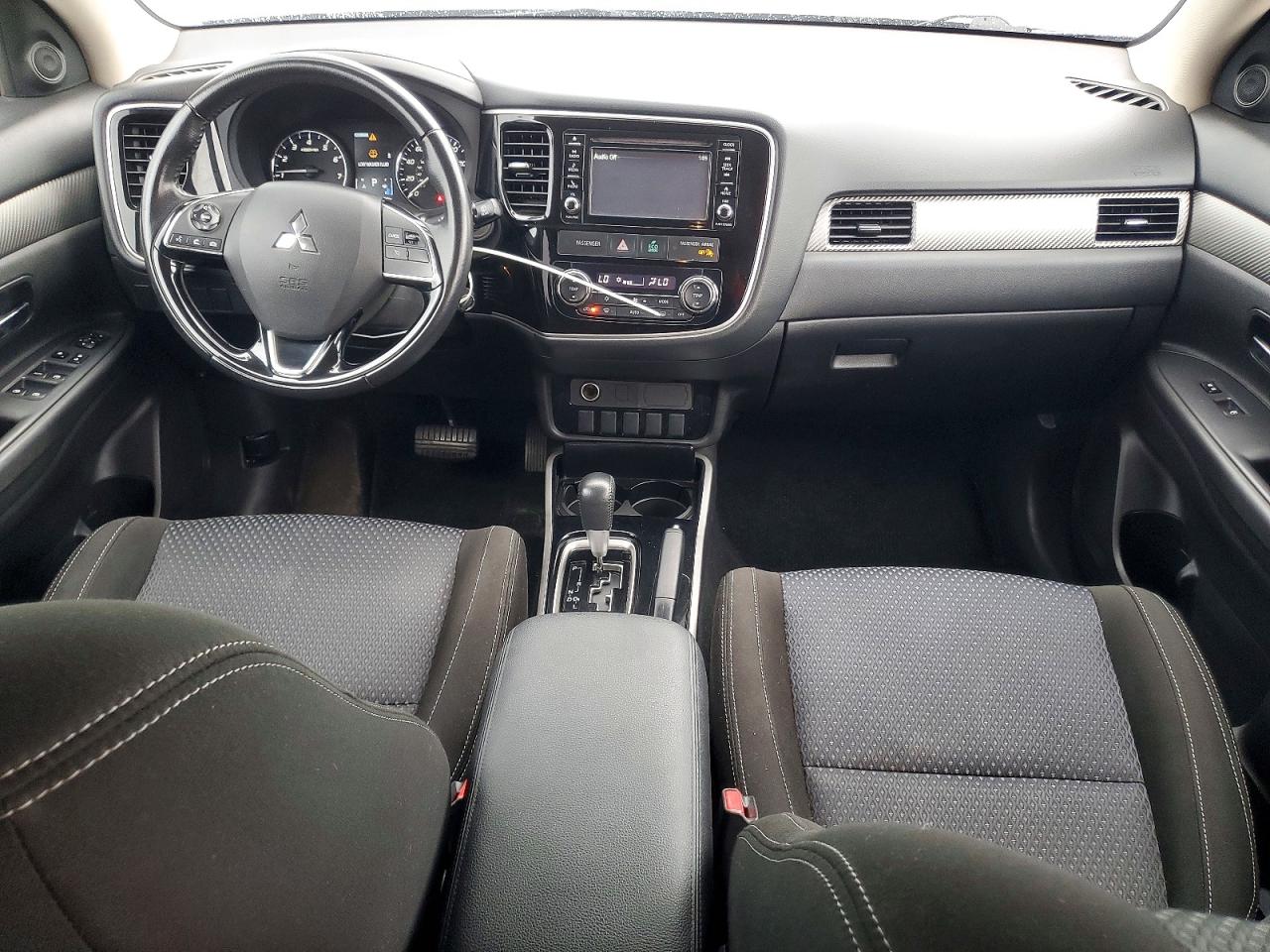 2017 MITSUBISHI OUTLANDER
