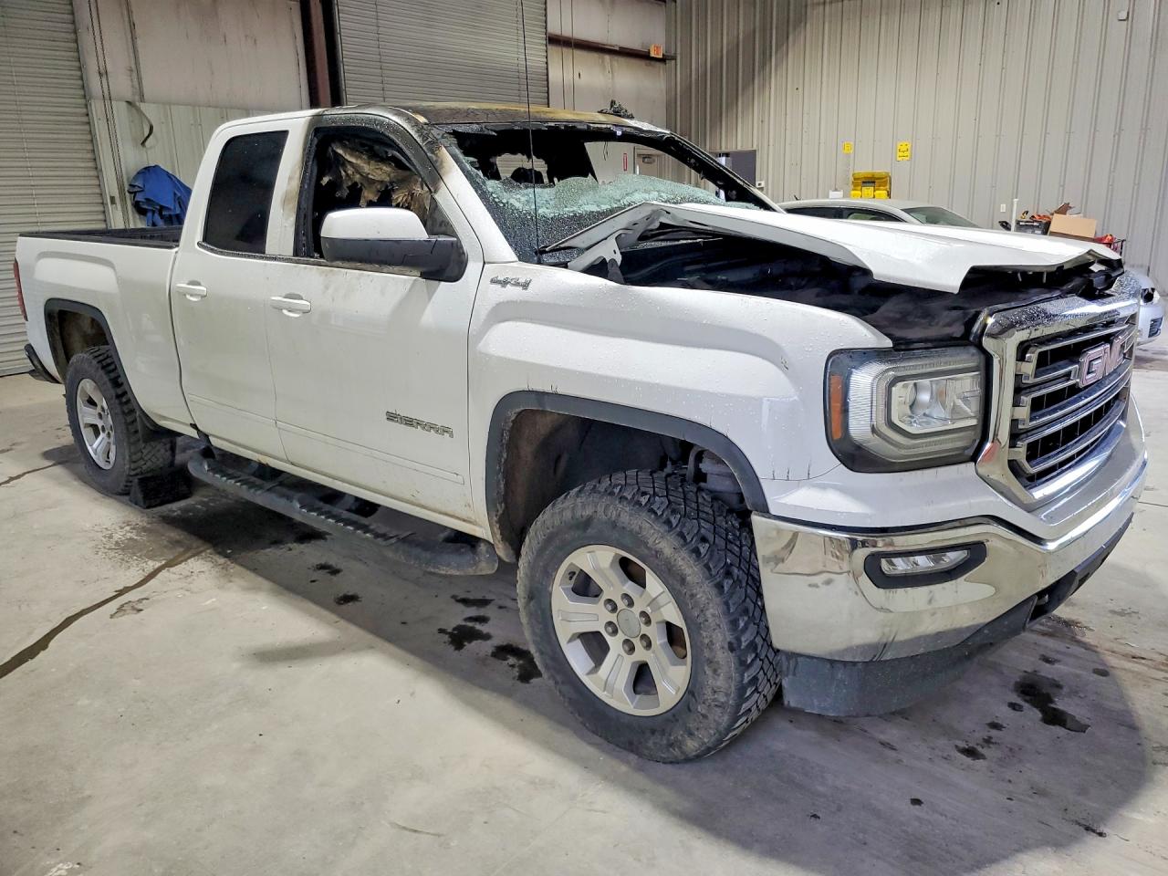2017 GMC SIERRA