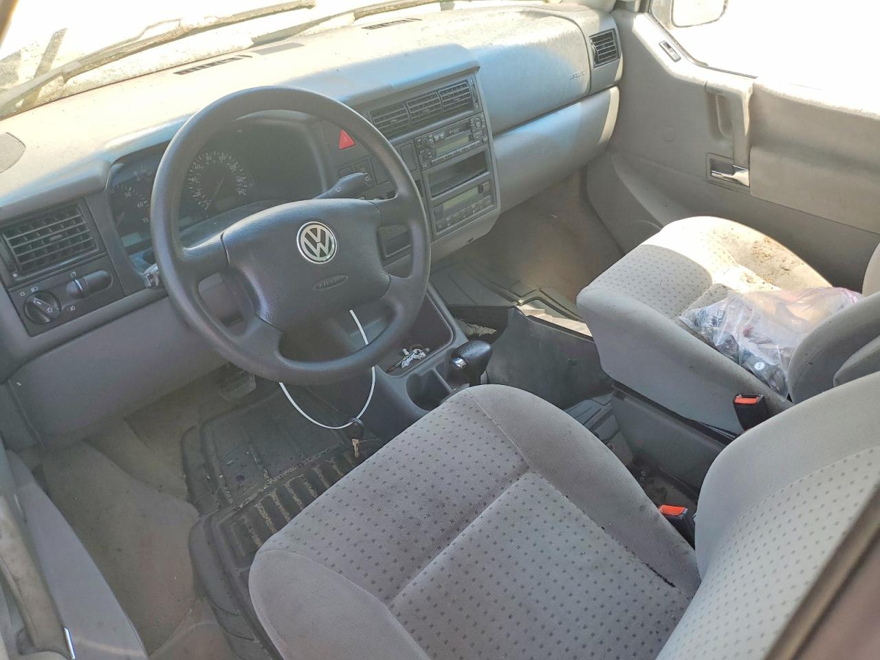 2001 VOLKSWAGEN EUROVAN