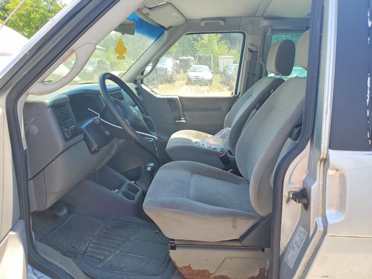 2001 VOLKSWAGEN EUROVAN