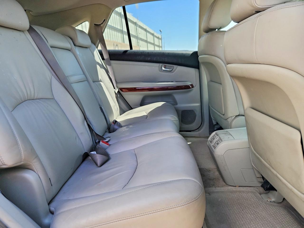 2004 LEXUS RX330