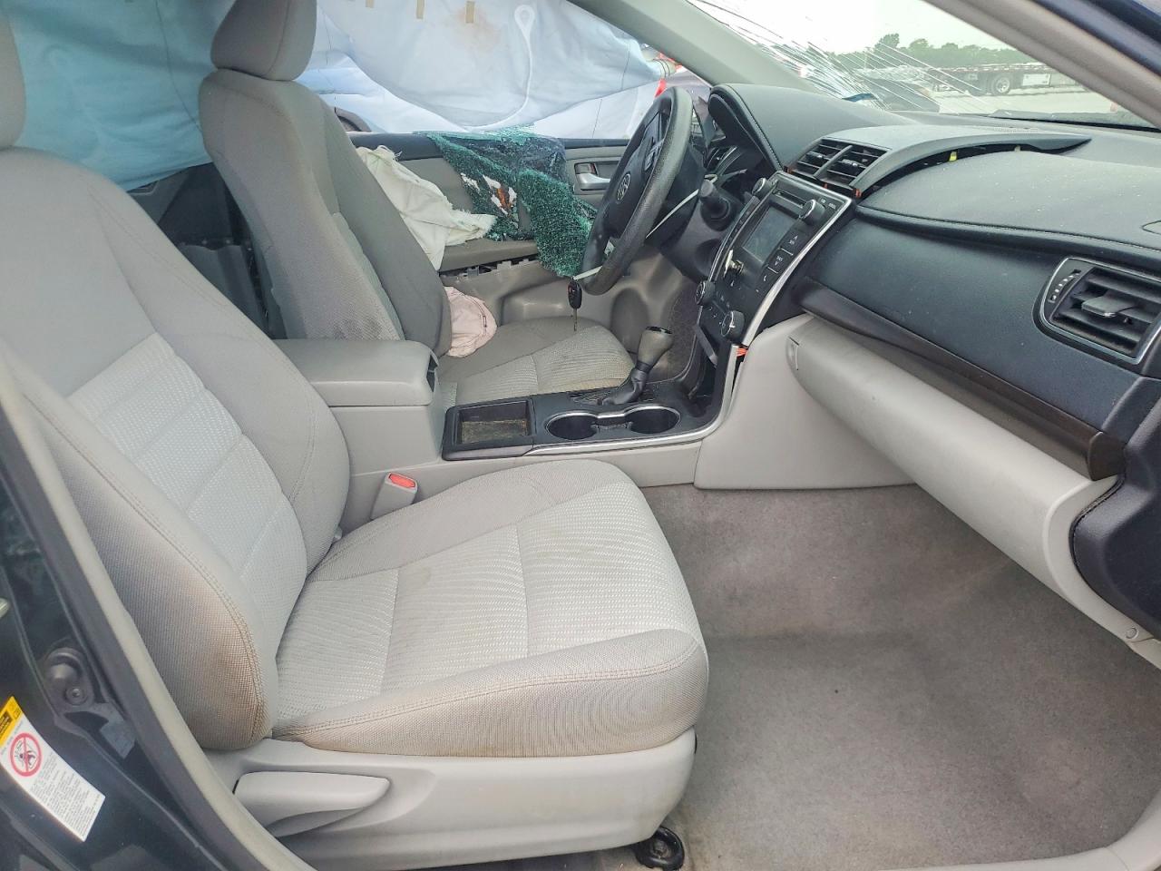2017 TOYOTA CAMRY