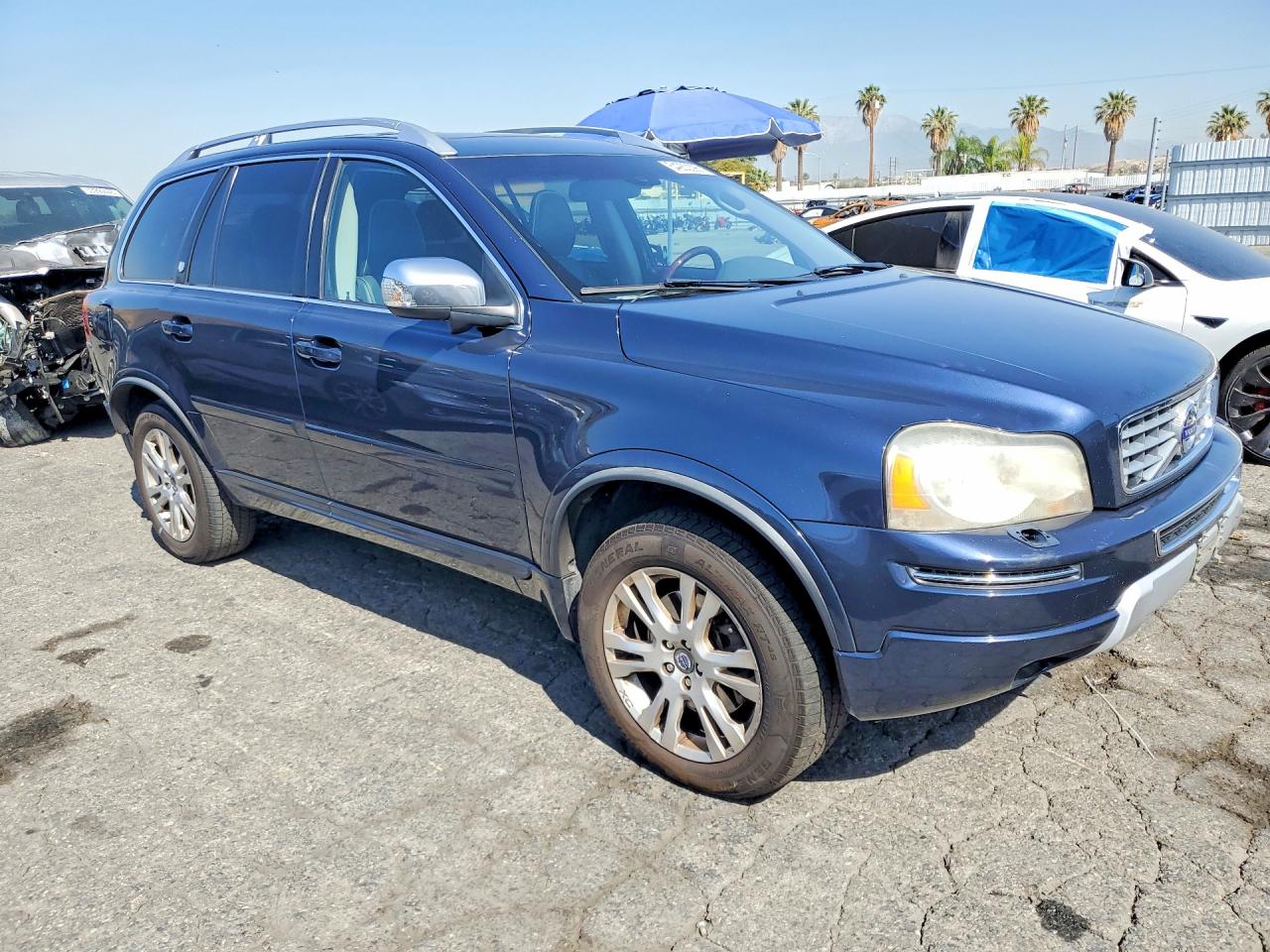 2013 VOLVO XC90