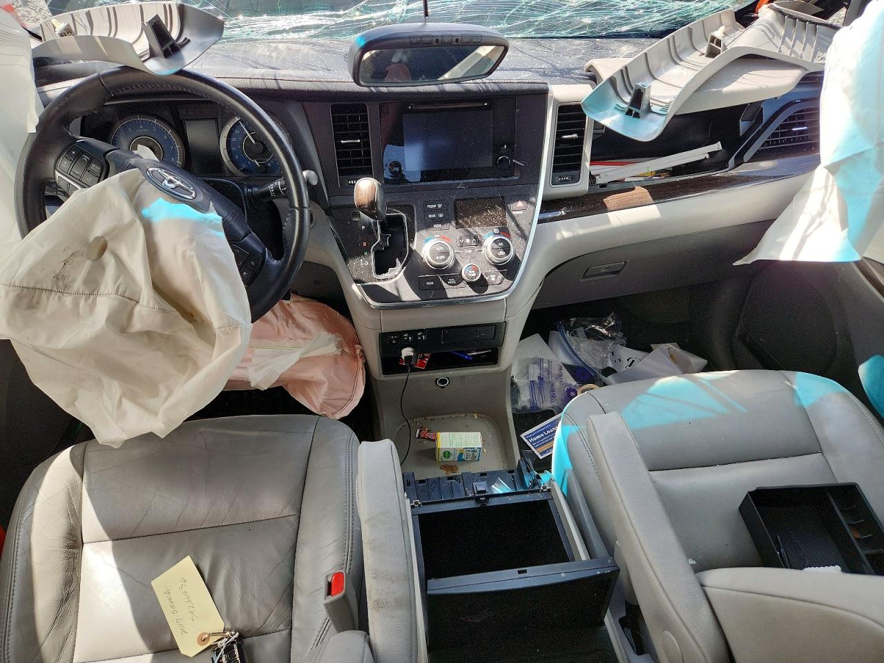 2017 TOYOTA SIENNA