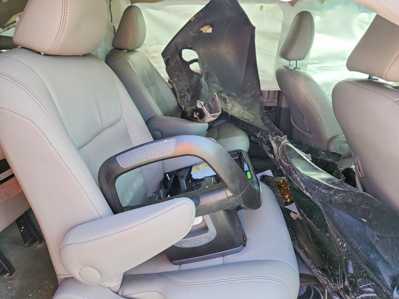 2017 TOYOTA SIENNA