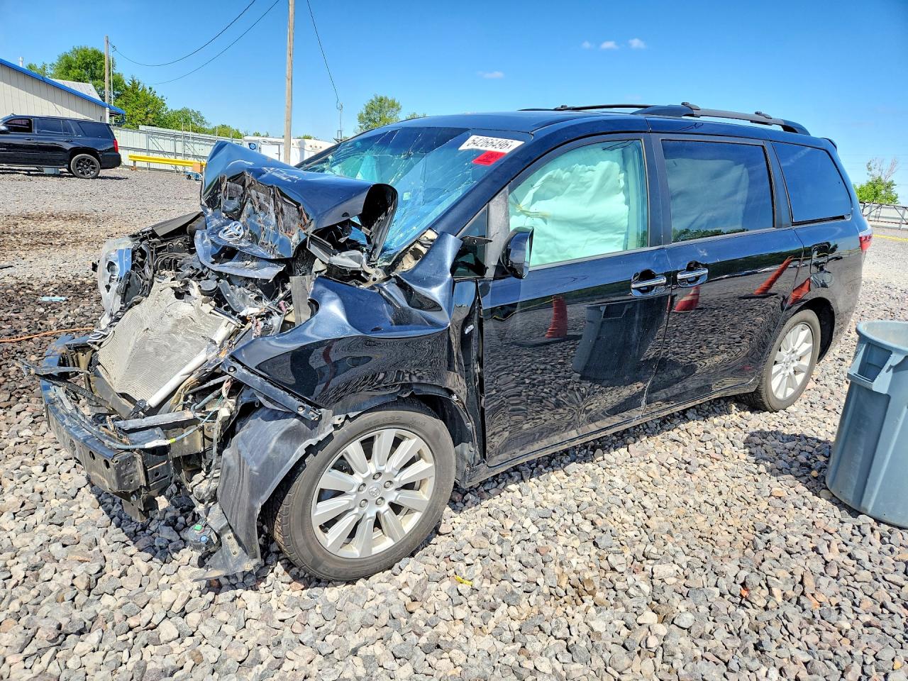 2017 TOYOTA SIENNA