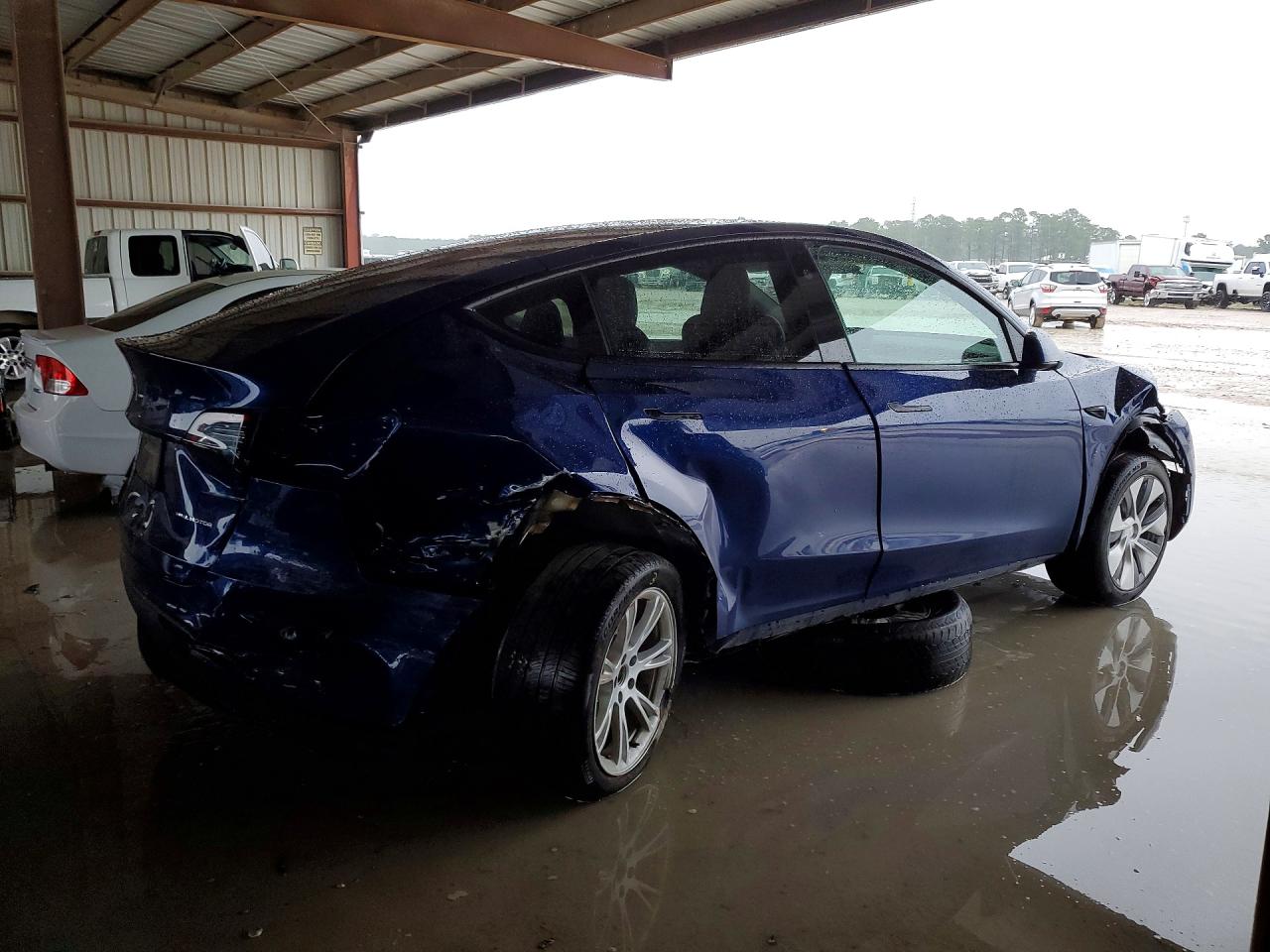 2024 TESLA MODEL Y