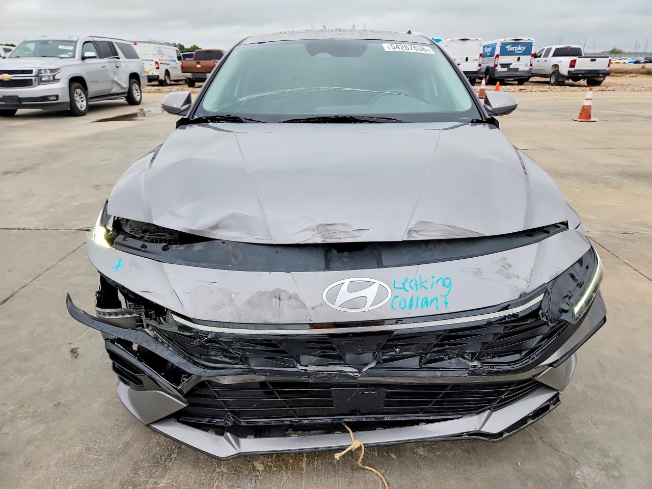 2024 HYUNDAI ELANTRA
