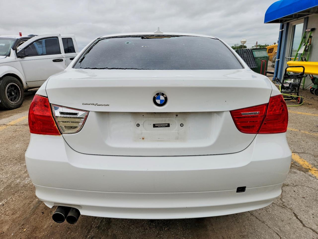 2011 BMW 3 SERIES
