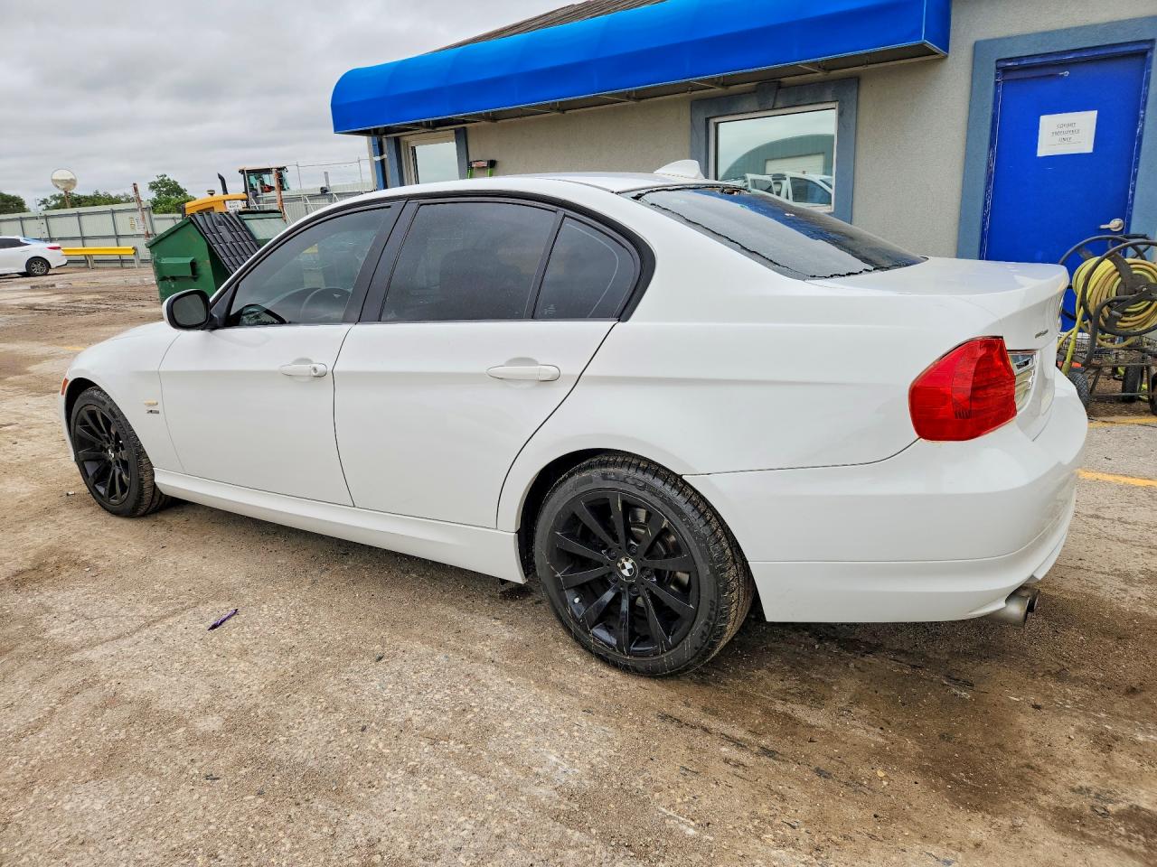 2011 BMW 3 SERIES