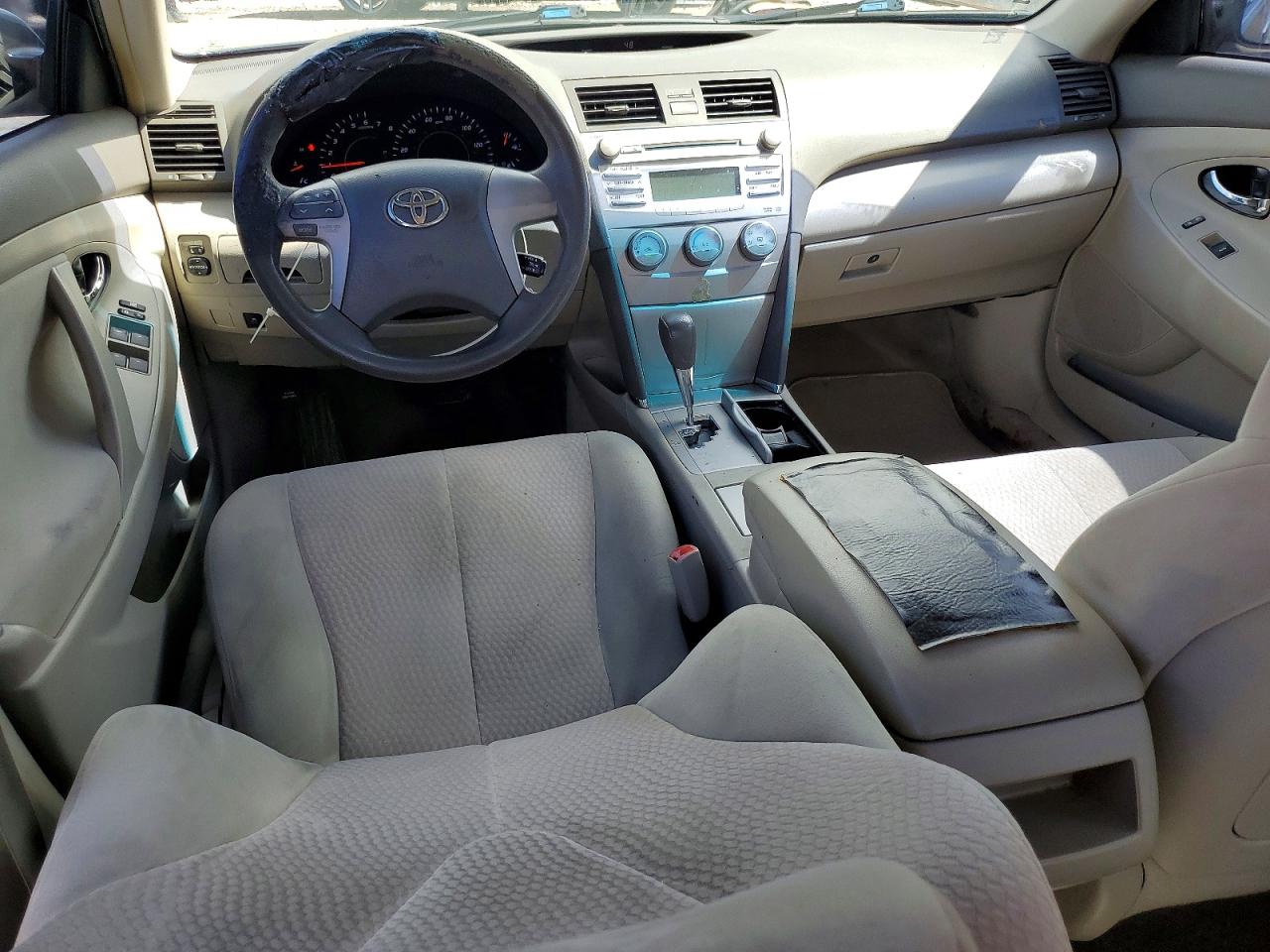 2011 TOYOTA CAMRY