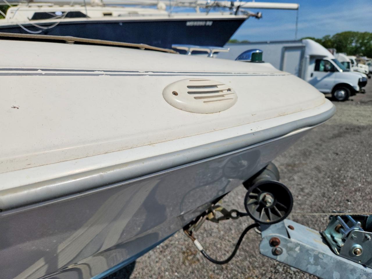 2003 MONTEREY Boat
