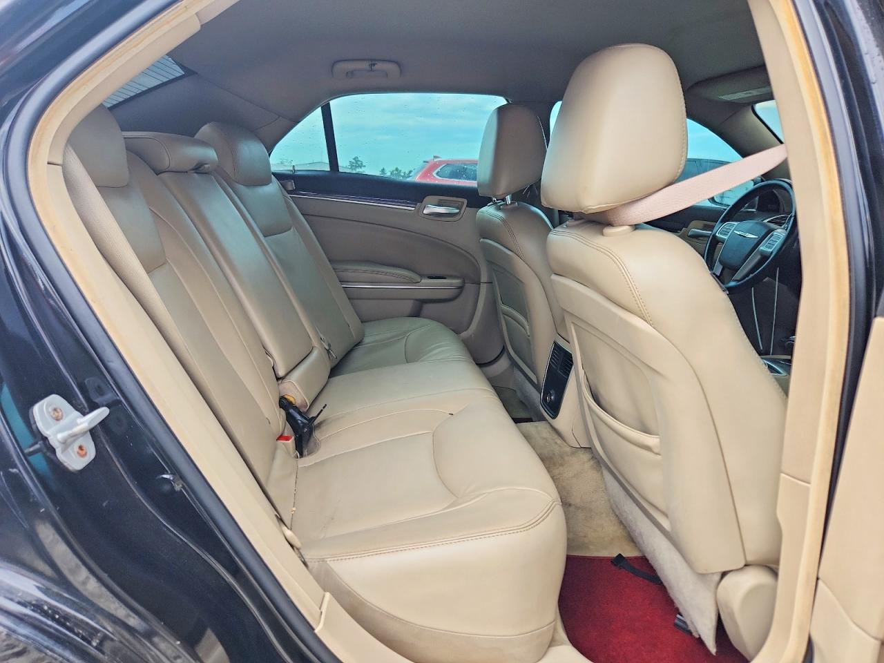 2012 CHRYSLER 300