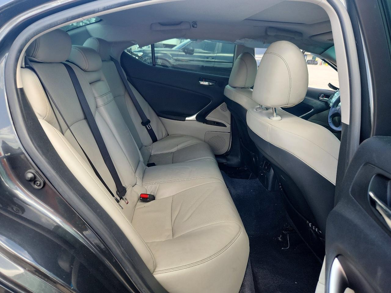 2009 LEXUS IS