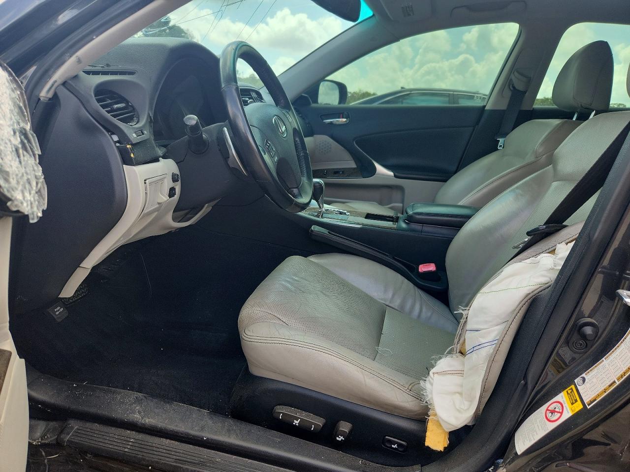 2009 LEXUS IS
