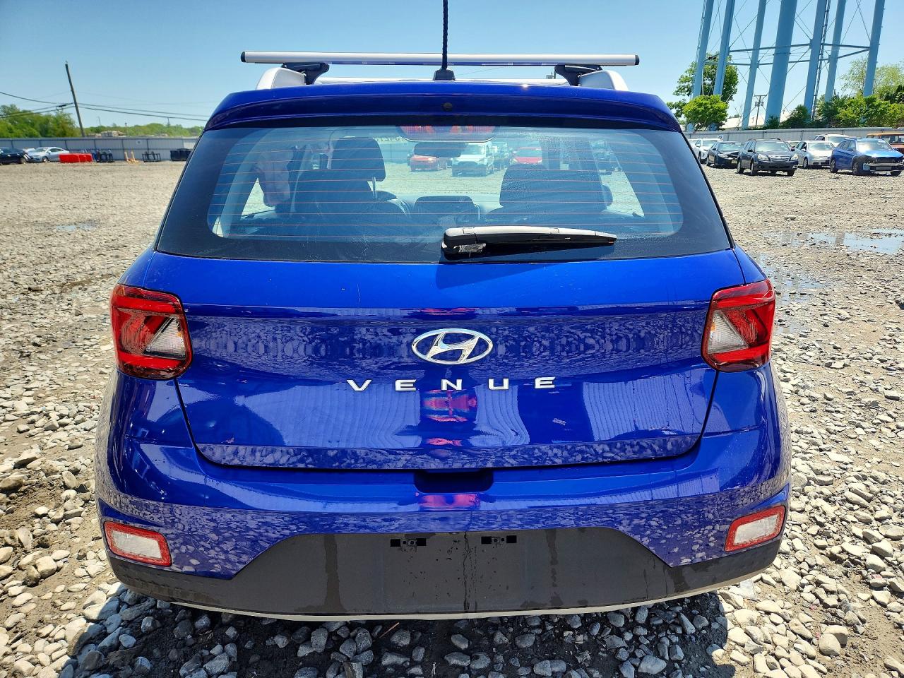 2023 HYUNDAI VENUE