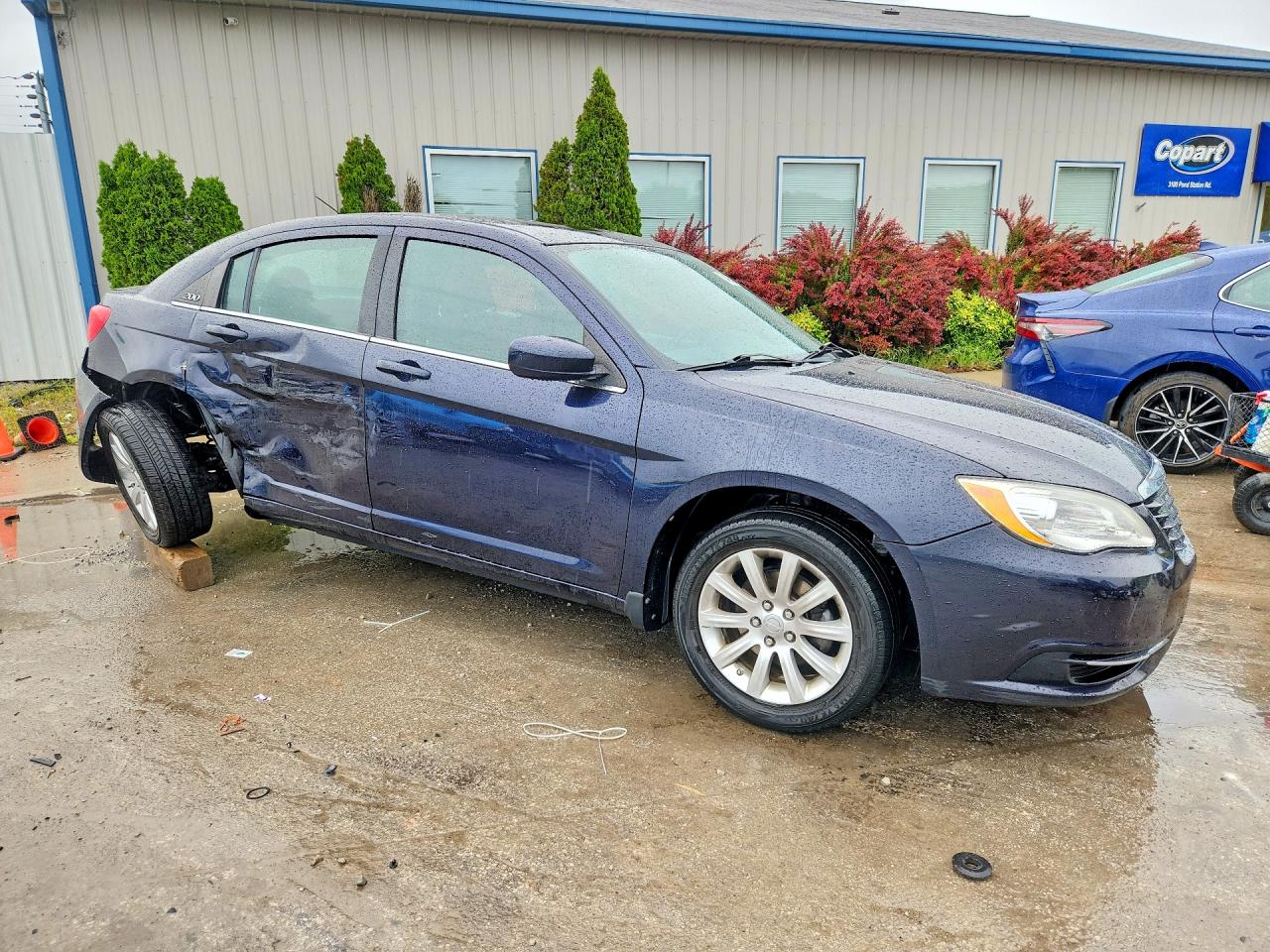 2012 CHRYSLER 200