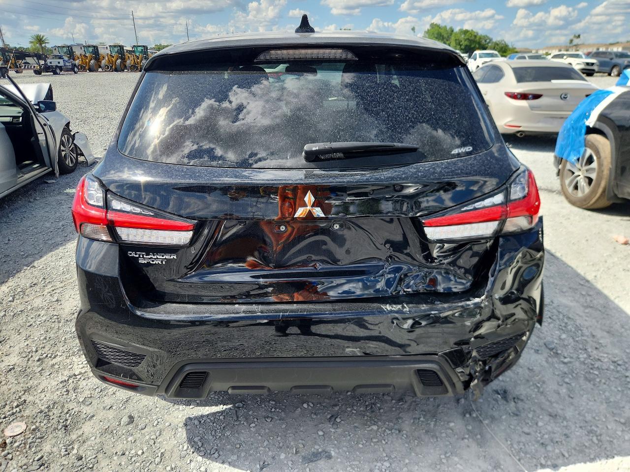 2025 MITSUBISHI OUTLANDER