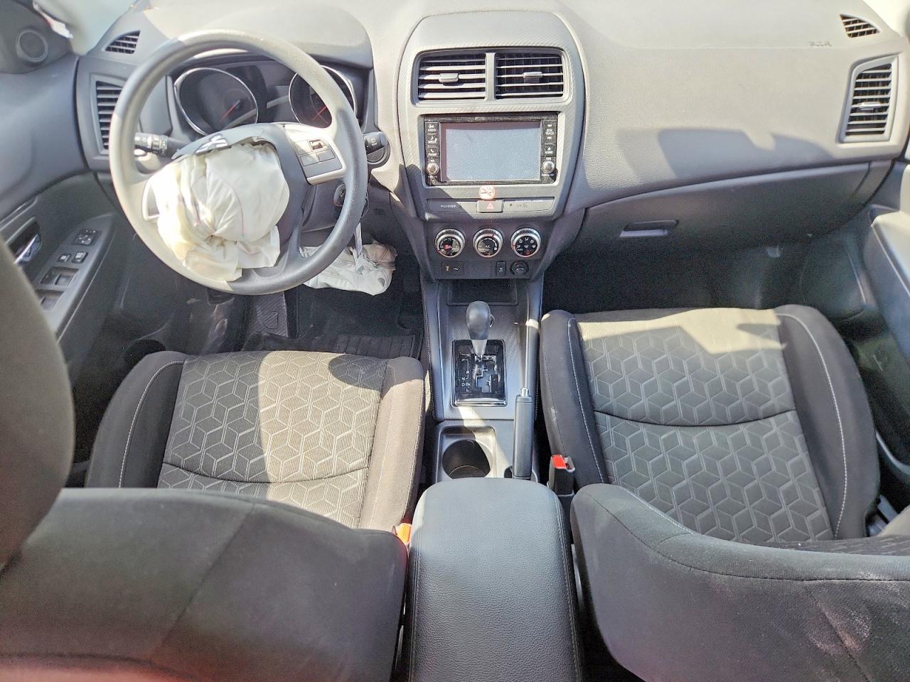 2025 MITSUBISHI OUTLANDER