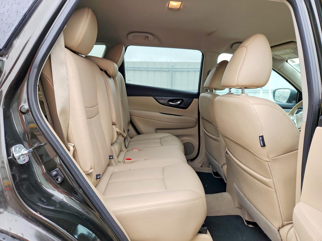 2015 NISSAN ROGUE
