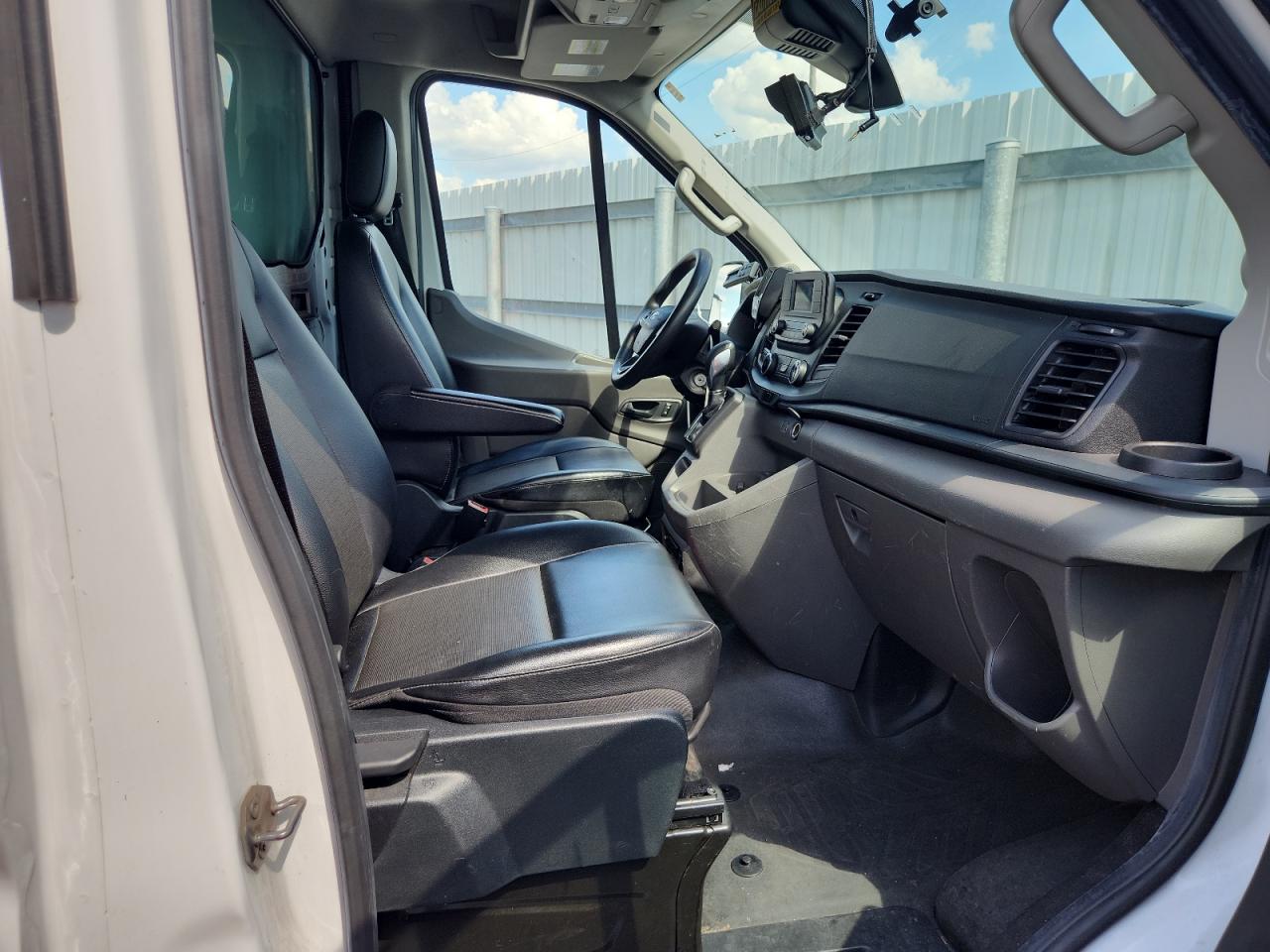 2022 FORD TRANSIT