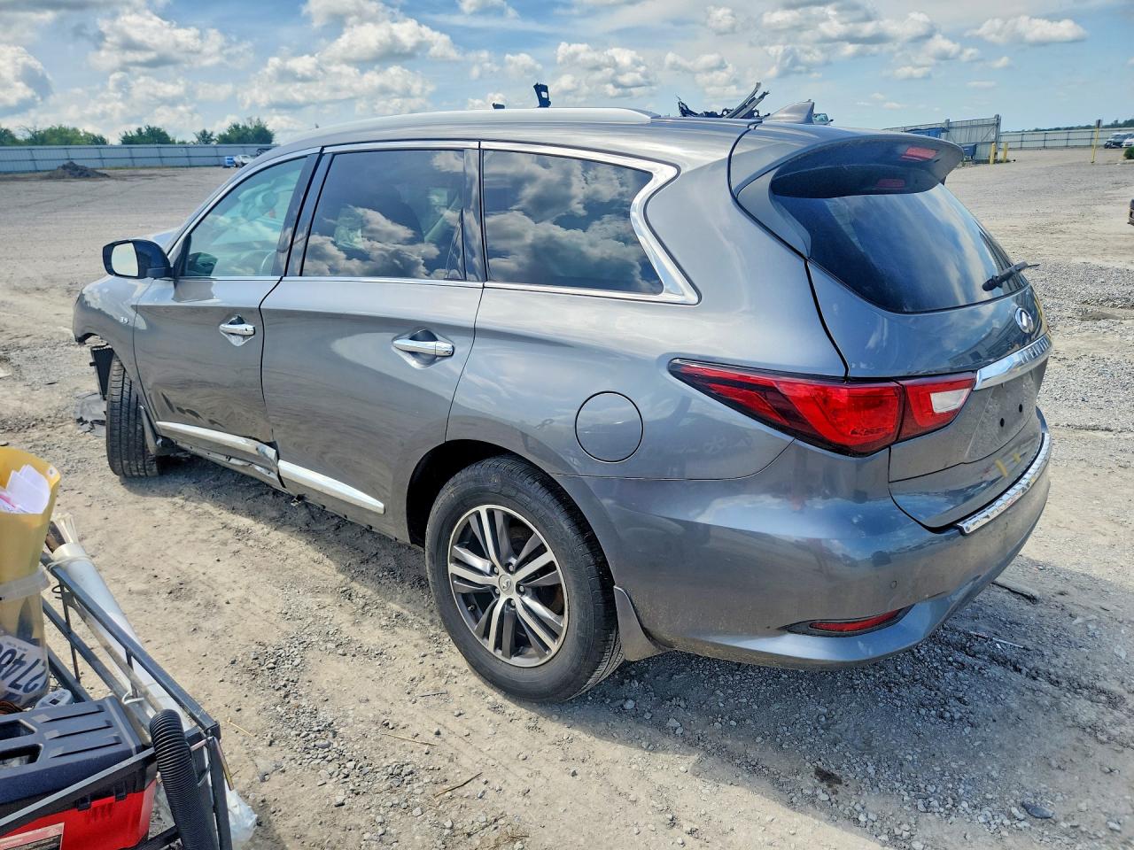 2017 INFINITI QX60 BASE