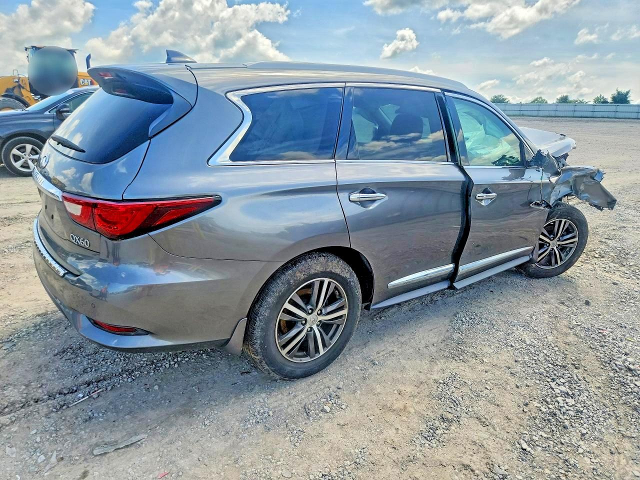 2017 INFINITI QX60 BASE