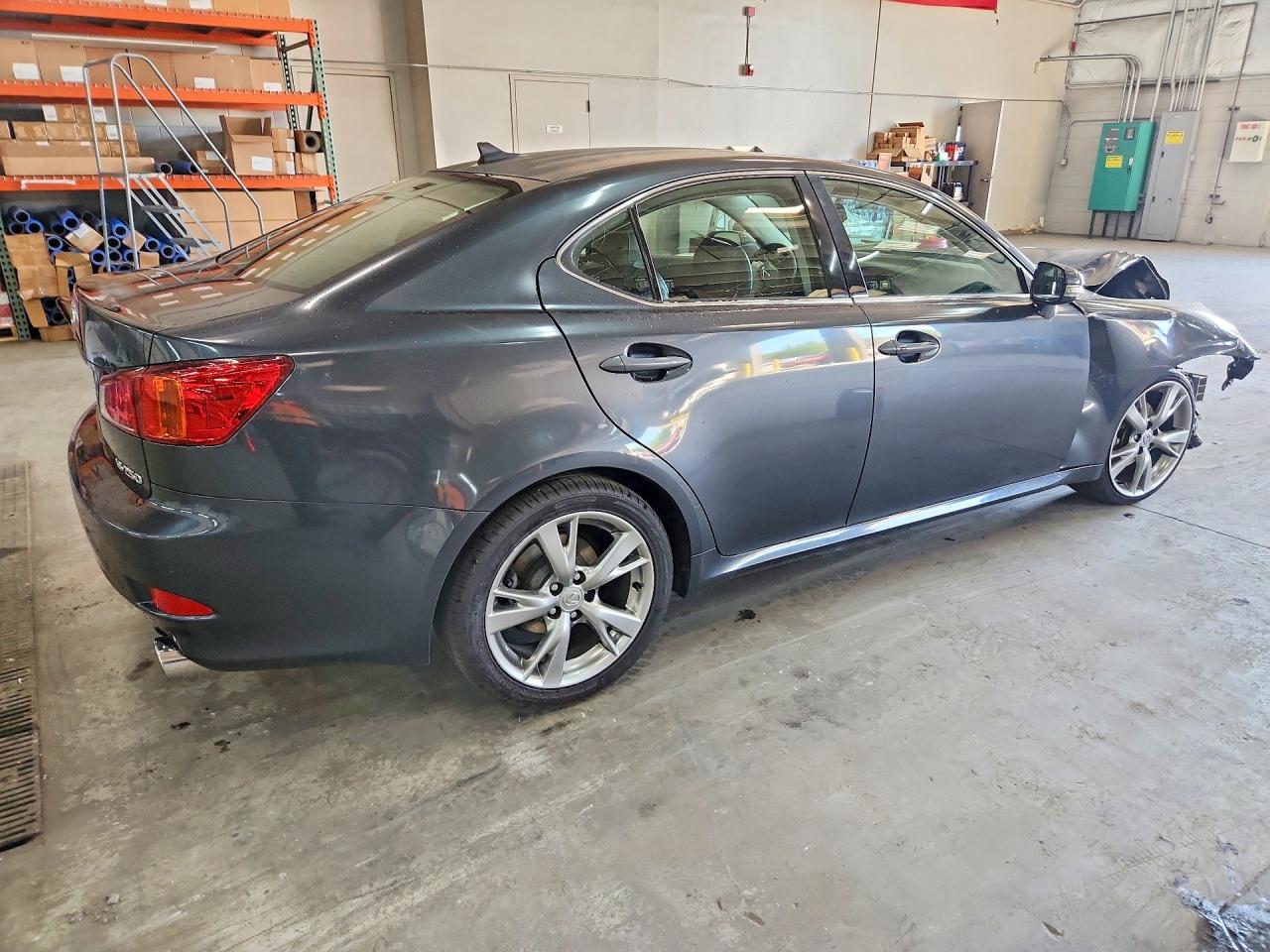 2010 LEXUS IS