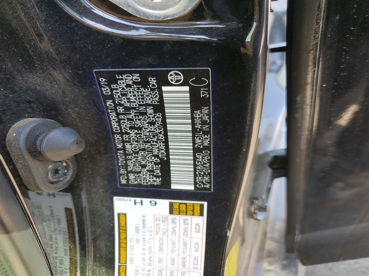 2019 TOYOTA PRIUS