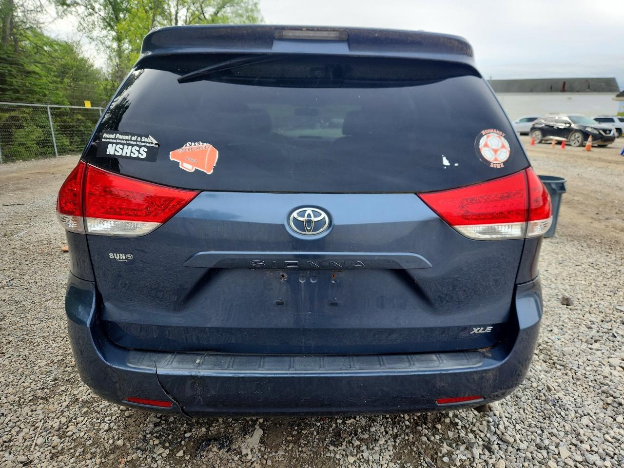 2014 TOYOTA SIENNA