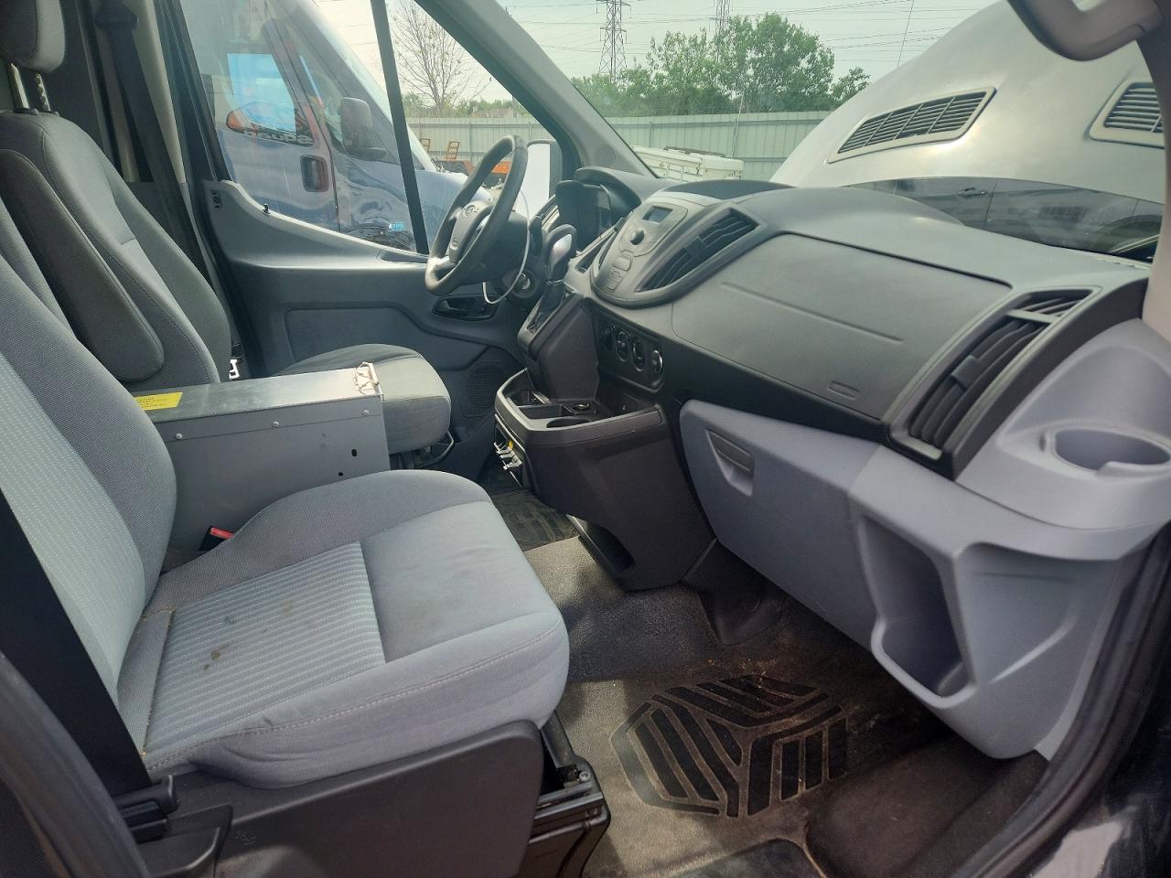 2015 FORD TRANSIT